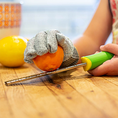 Microplane Kid's Zester & Cut Resistant Glove Set