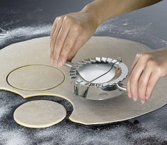 Kuchenprofi Ravioli/Pierogi/Dumpling Press (4.75 " Diameter)