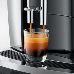 Jura E8 Chrome