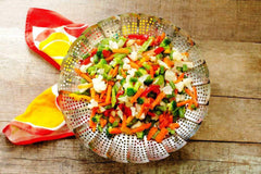 Adjustable 9" Vegetable Steamer